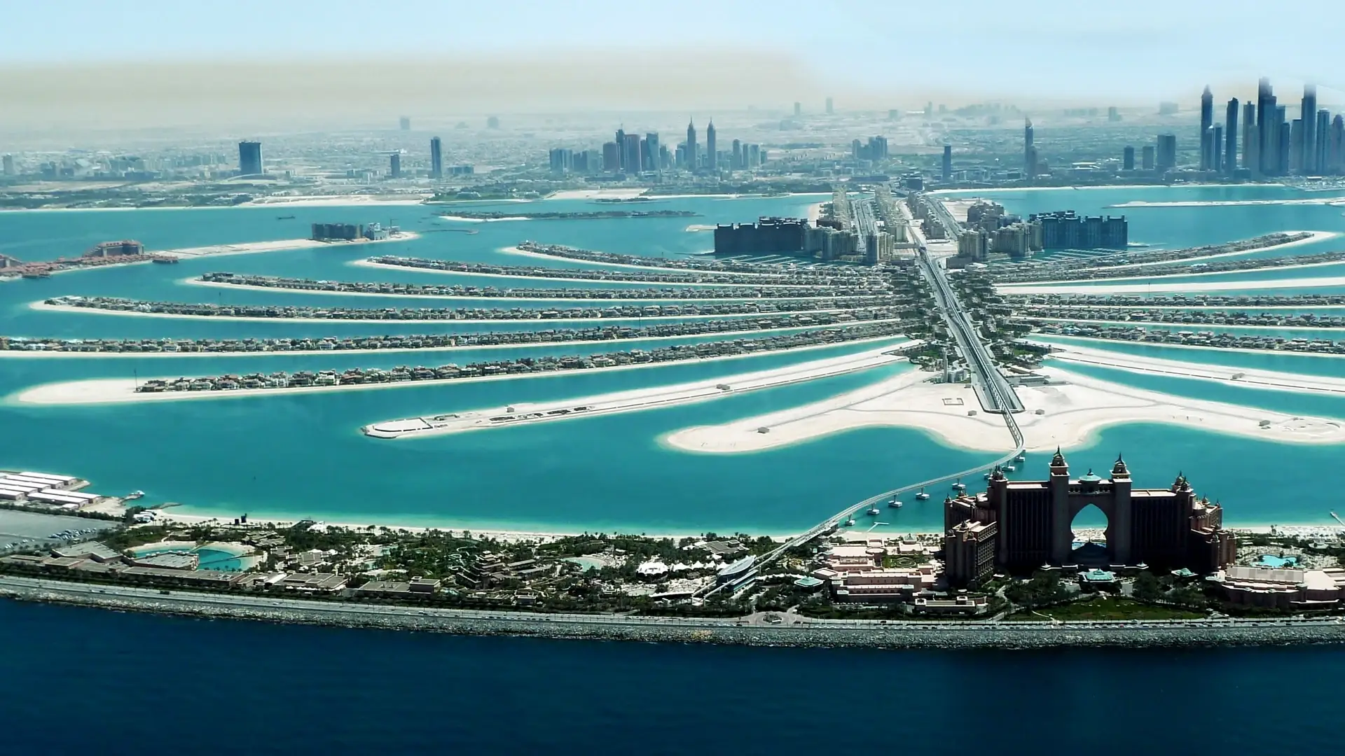 Swim-Up Rooms in Uae